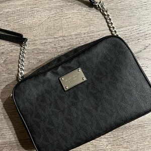 Michael Kors crossbody clutch